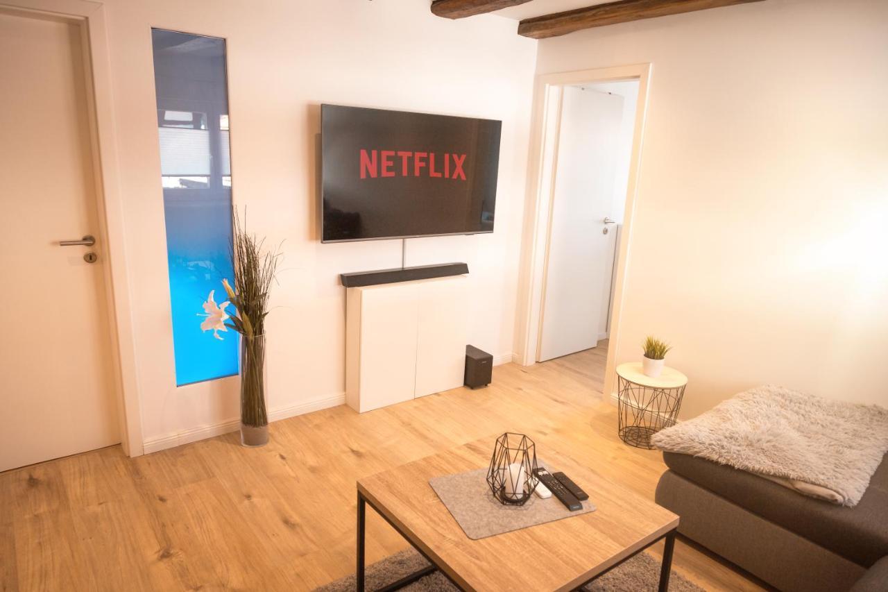 Winetime - Modern - Fuer 6 - Boxspringbetten - Netflix Apartment Bellheim